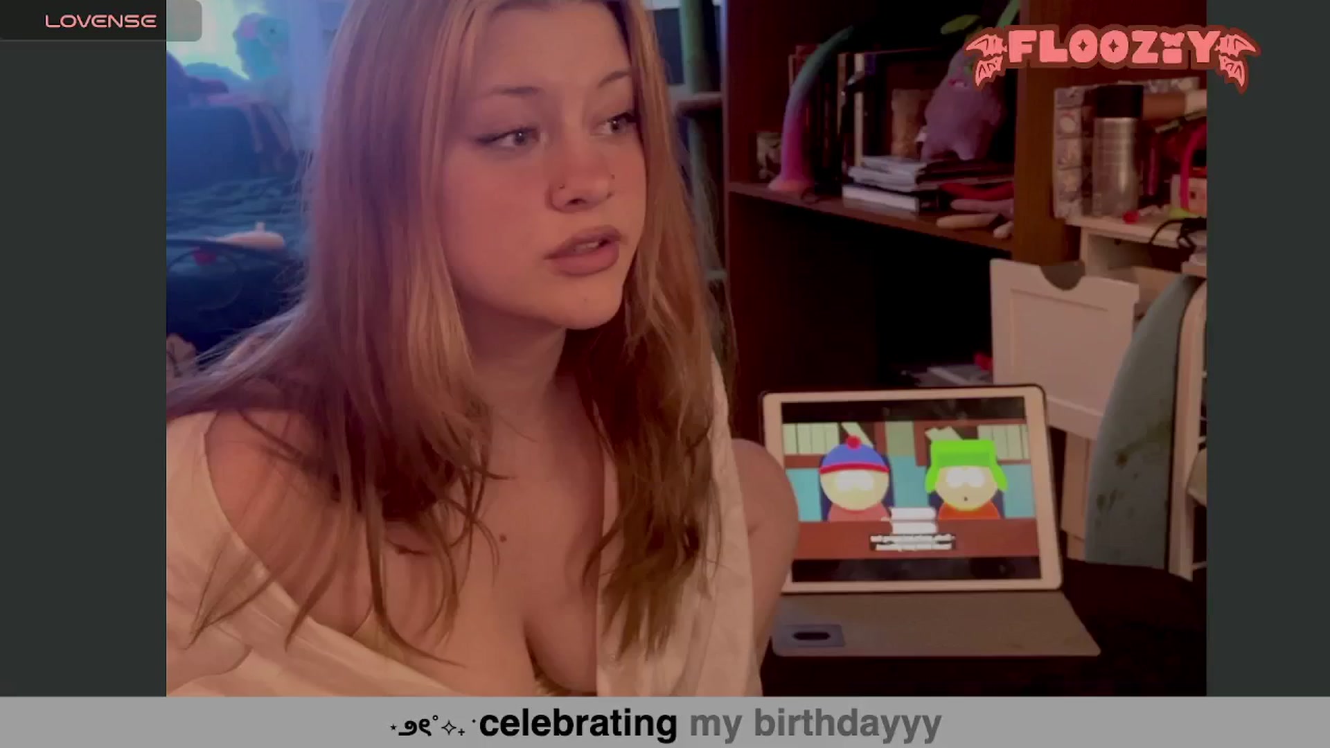 Gallery image thumbnail from flooziy's myfreecams stream on, 07/15/2024, 08:03 image 16 of 20