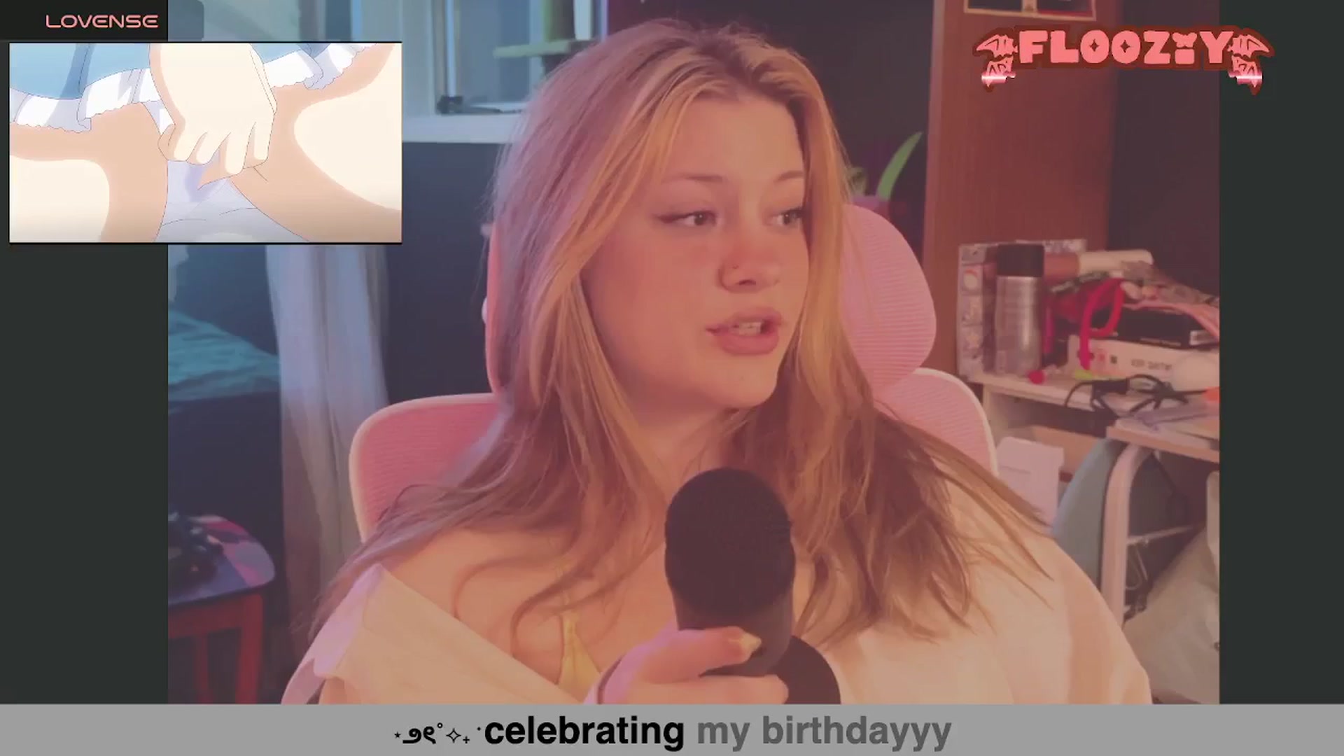 Gallery image thumbnail from flooziy's myfreecams stream on, 07/15/2024, 09:18 image 11 of 20