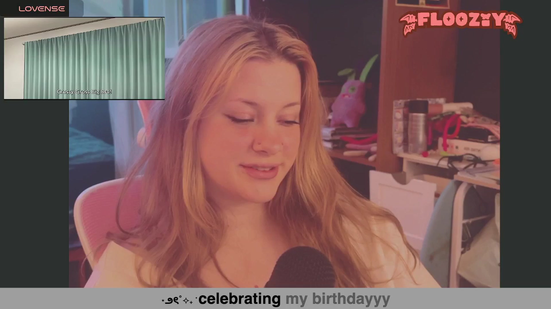 Gallery image thumbnail from flooziy's myfreecams stream on, 07/15/2024, 09:18 image 18 of 20