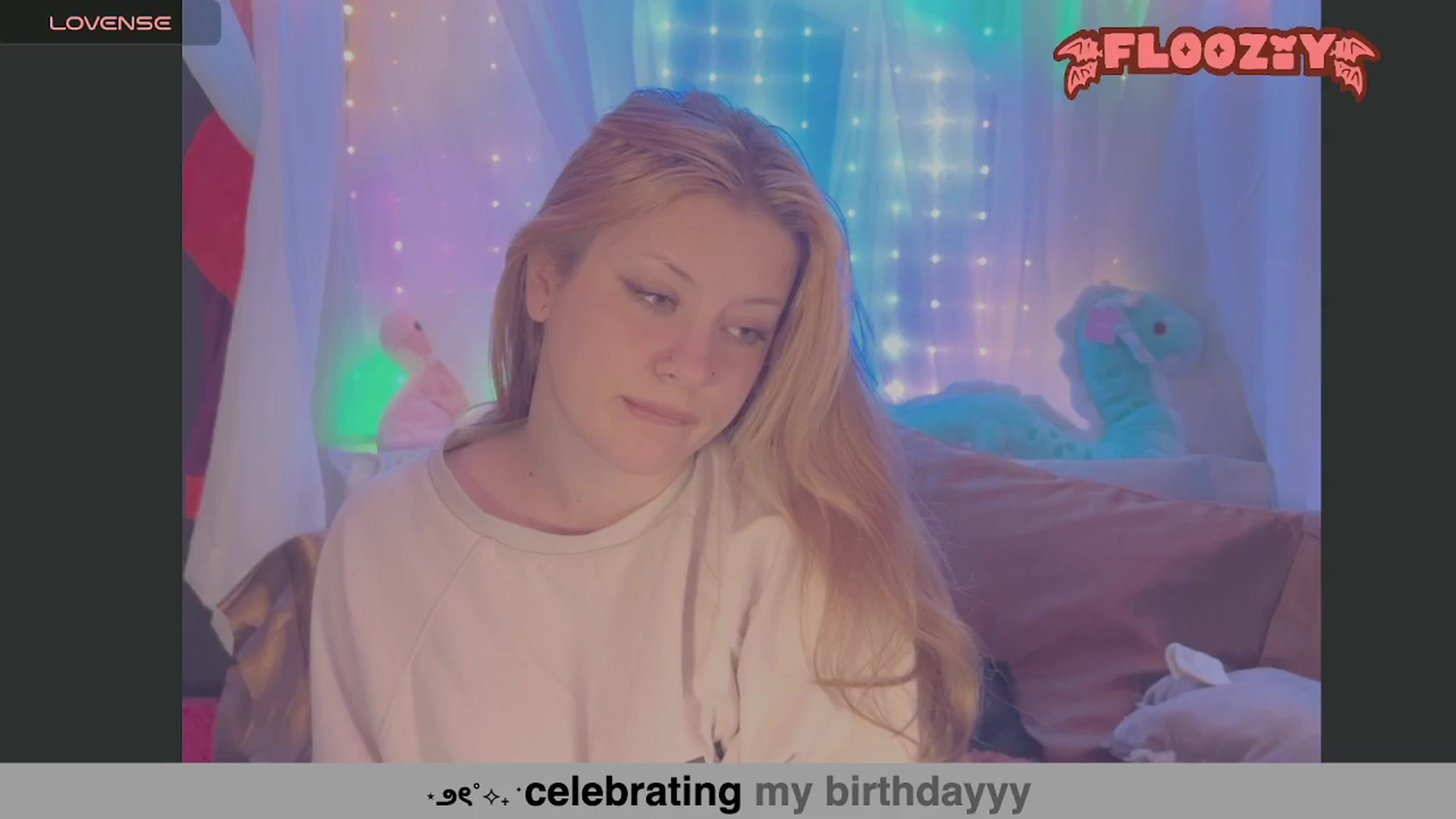 Gallery image thumbnail from flooziy's myfreecams stream on, 07/16/2024, 03:20 image 4 of 20