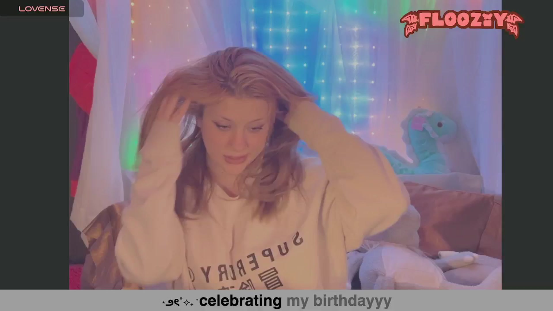 Gallery image thumbnail from flooziy's myfreecams stream on, 07/16/2024, 03:20 image 5 of 20