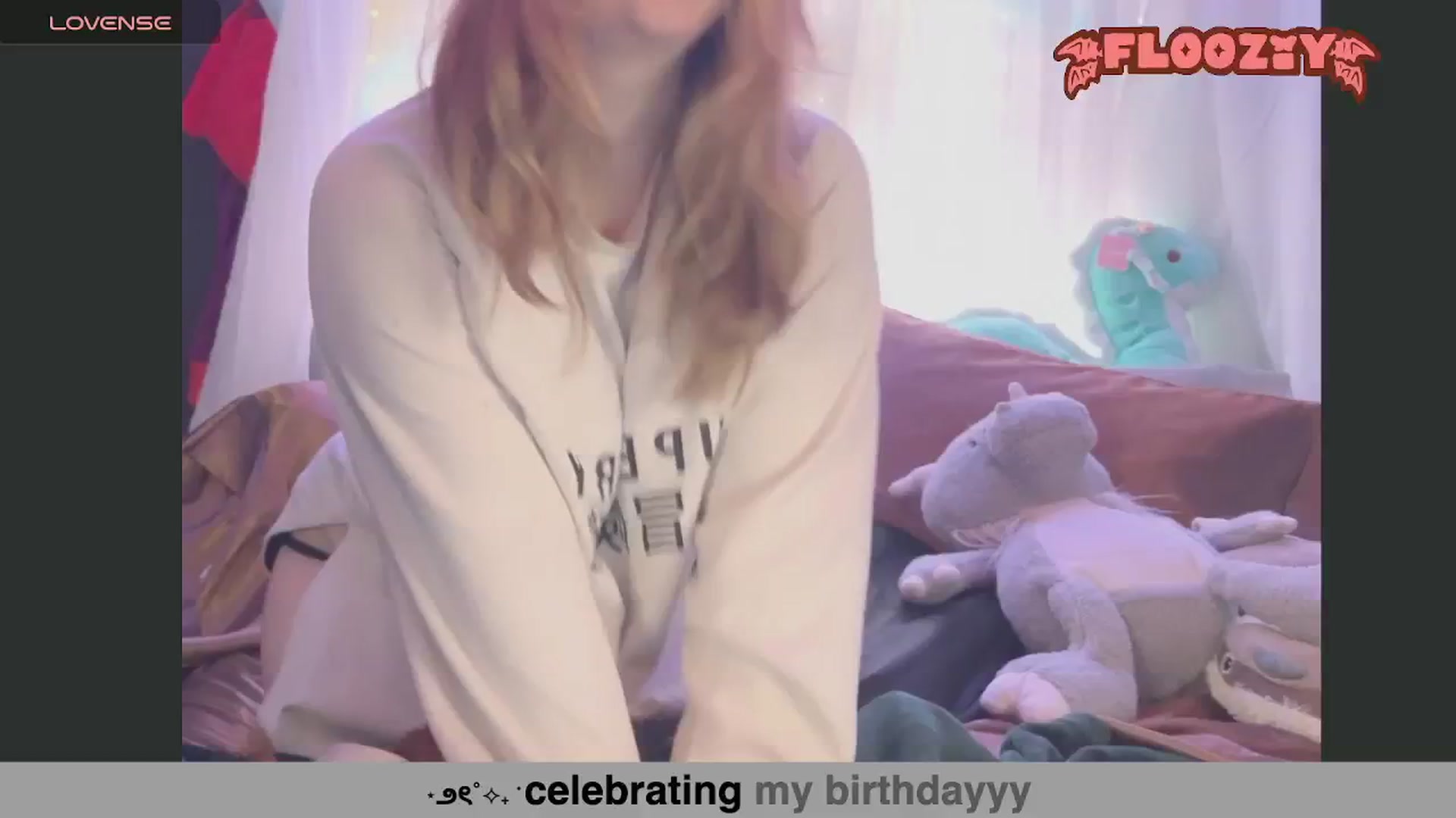 Gallery image thumbnail from flooziy's myfreecams stream on, 07/16/2024, 03:20 image 11 of 20