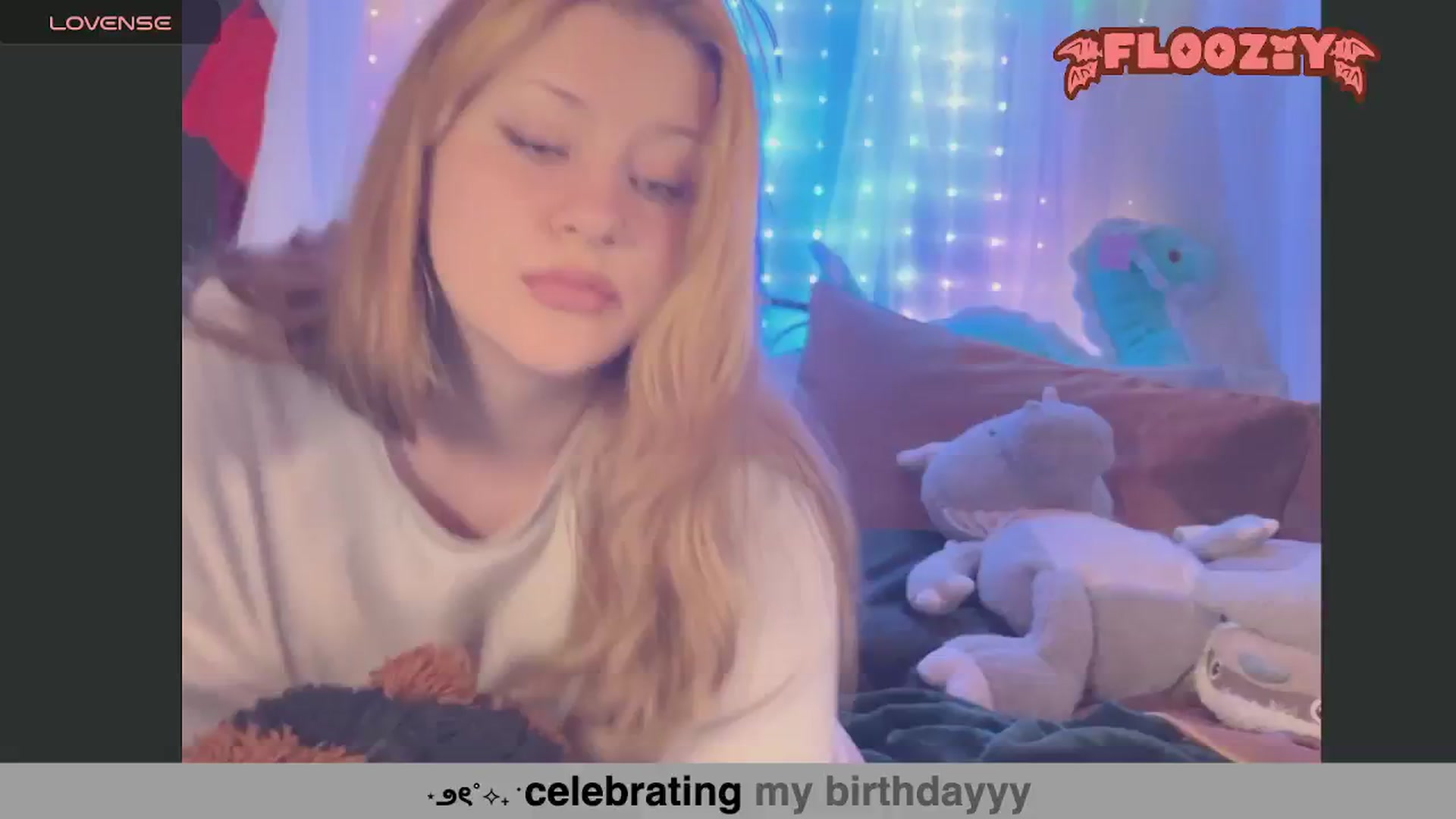 Gallery image thumbnail from flooziy's myfreecams stream on, 07/16/2024, 03:20 image 9 of 20