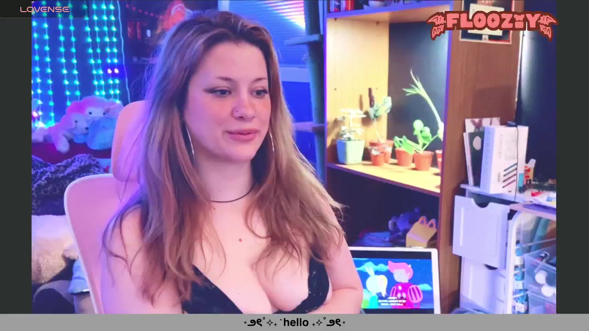Gallery image thumbnail from flooziy's myfreecams stream on, 08/25/2024, 12:00 image 11 of 20
