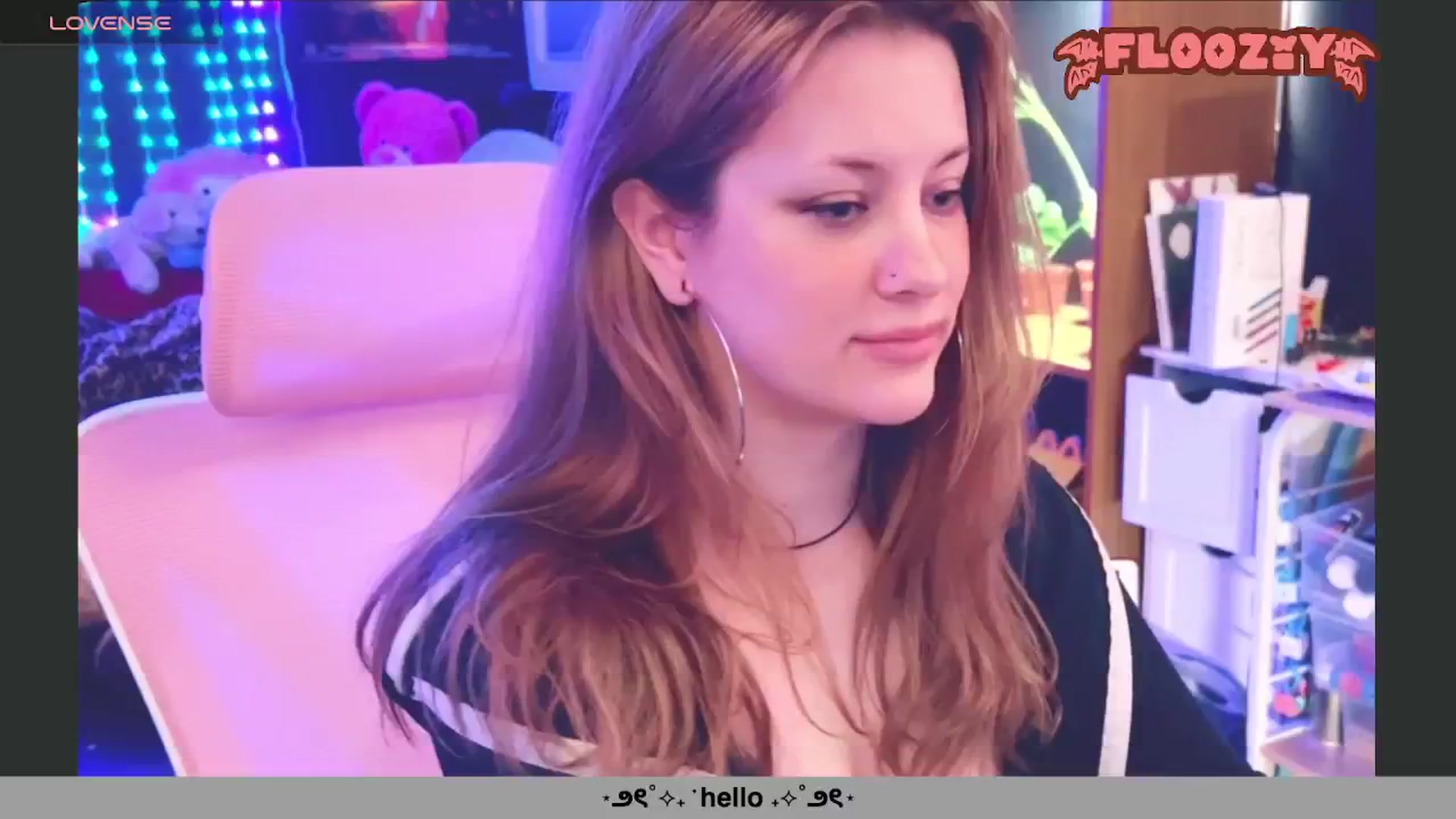 Gallery image thumbnail from flooziy's myfreecams stream on, 08/25/2024, 12:00 image 16 of 20
