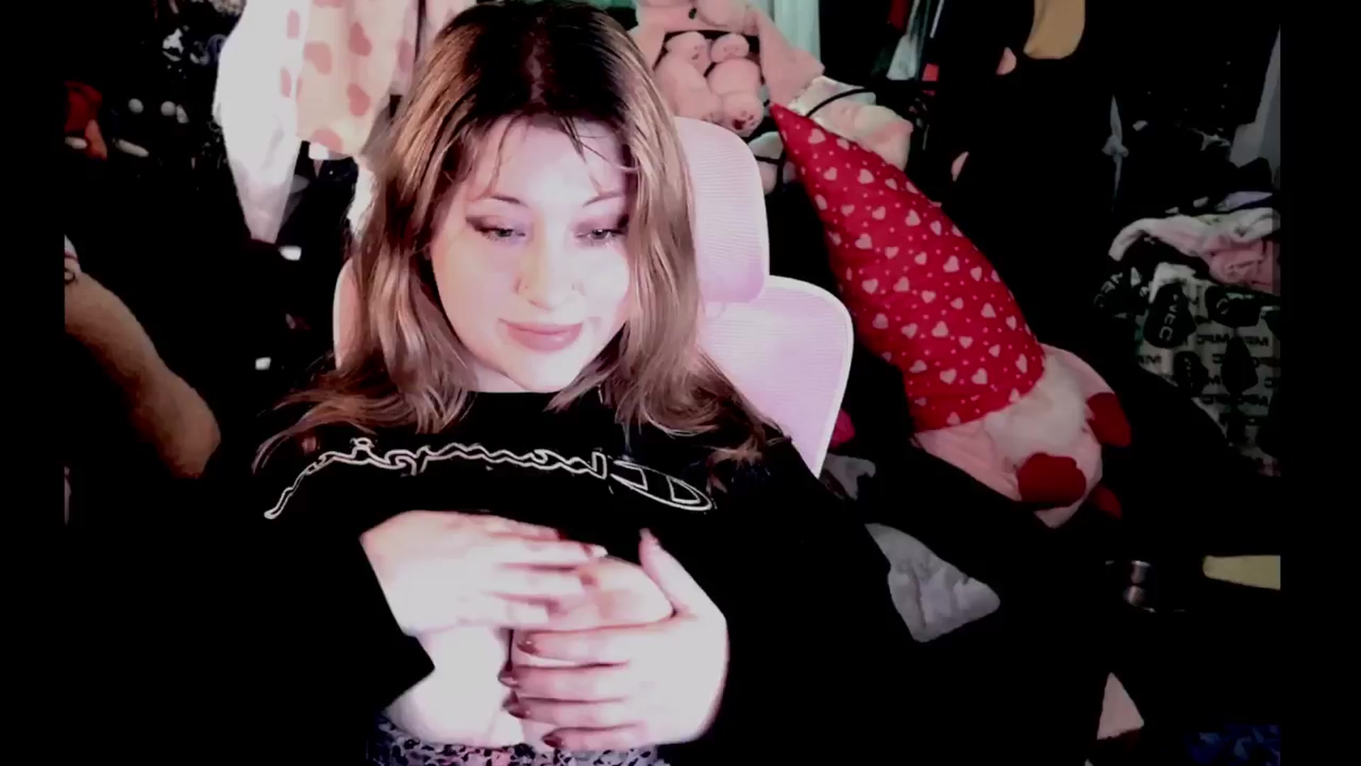 Gallery image thumbnail from flooziy's myfreecams stream on, 11/12/2024, 07:07 image 16 of 20
