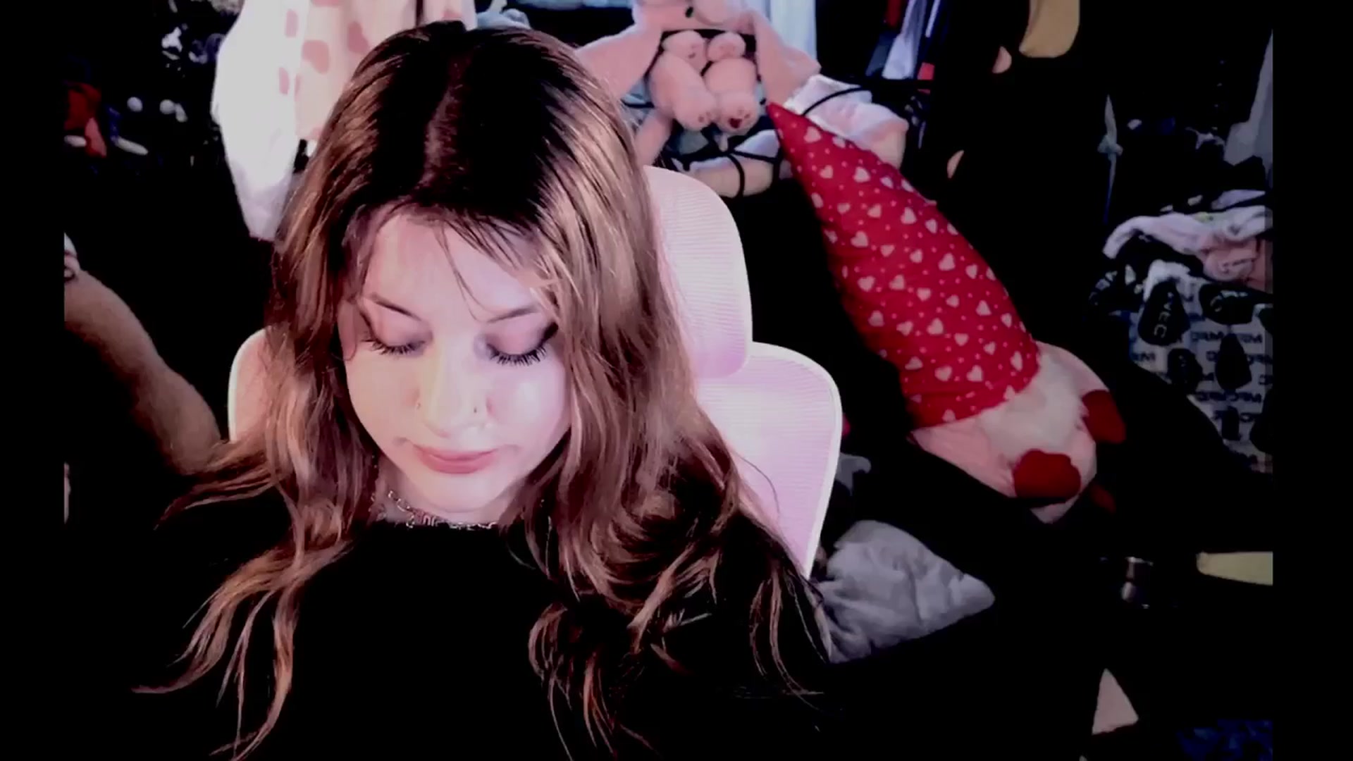 Gallery image thumbnail from flooziy's myfreecams stream on, 11/12/2024, 07:07 image 5 of 20