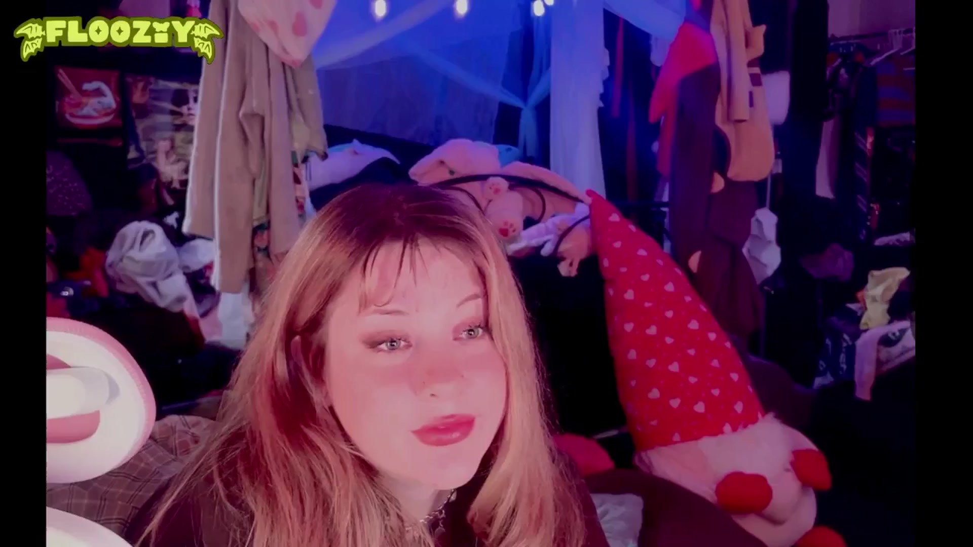 Gallery image thumbnail from flooziy's myfreecams stream on, 11/13/2024, 07:03 image 15 of 20
