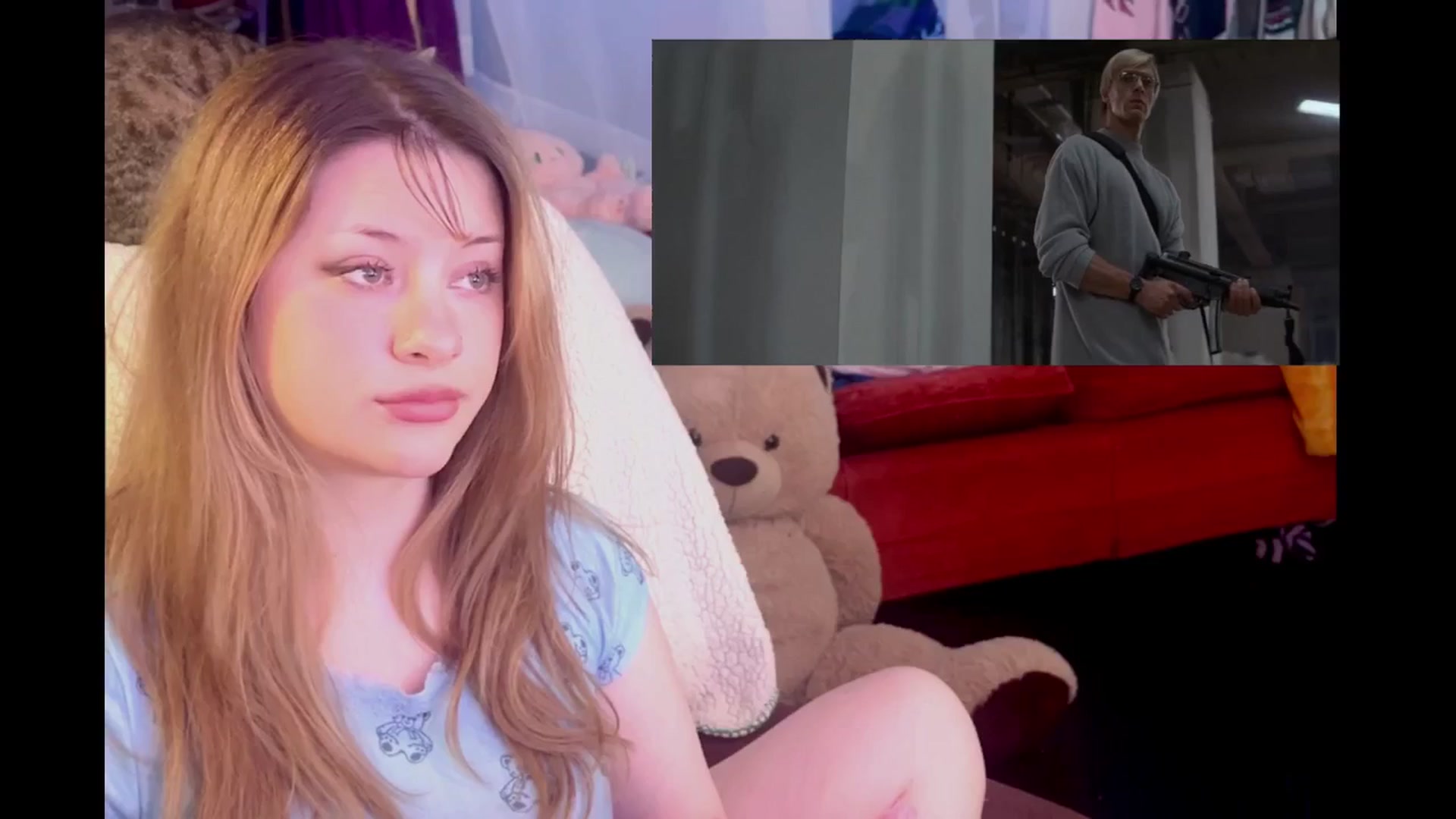 Gallery image thumbnail from flooziy's myfreecams stream on, 12/11/2024, 09:38 image 4 of 20