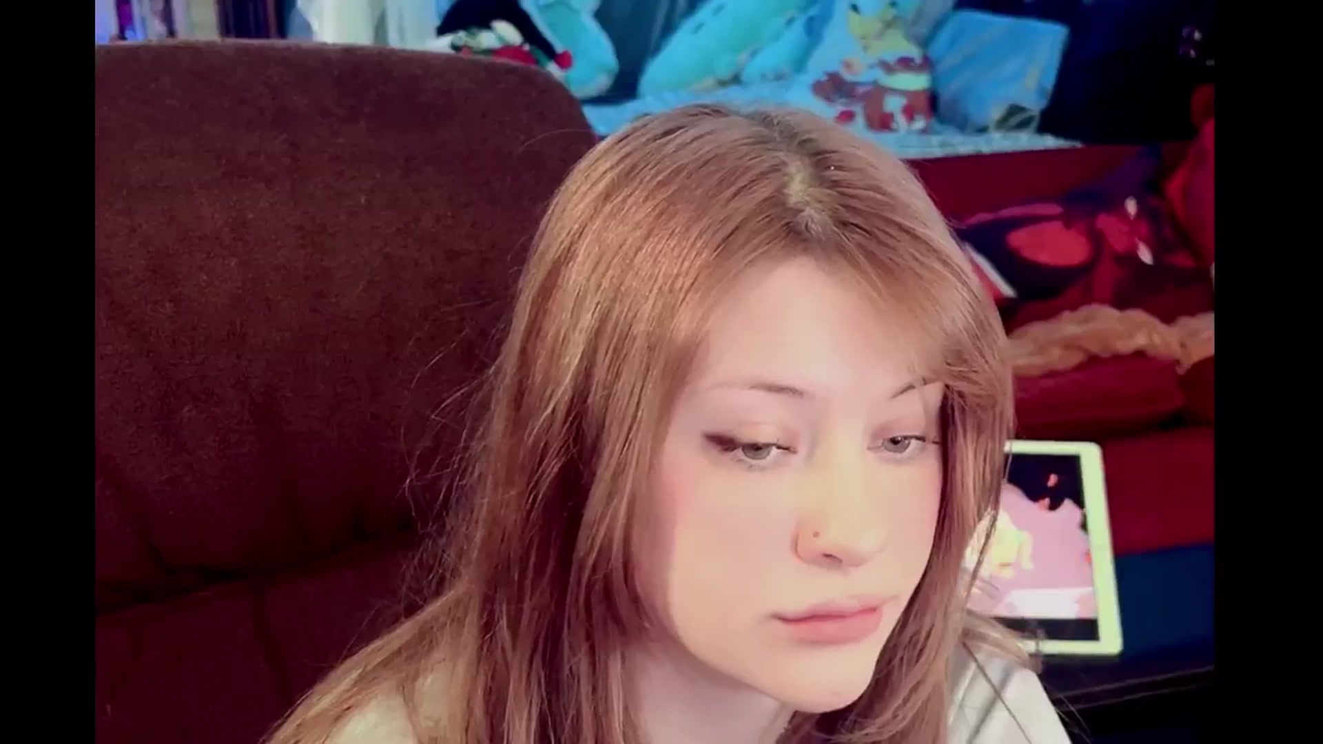 Gallery image thumbnail from flooziy's myfreecams stream on, 01/14/2025, 08:17 image 10 of 20
