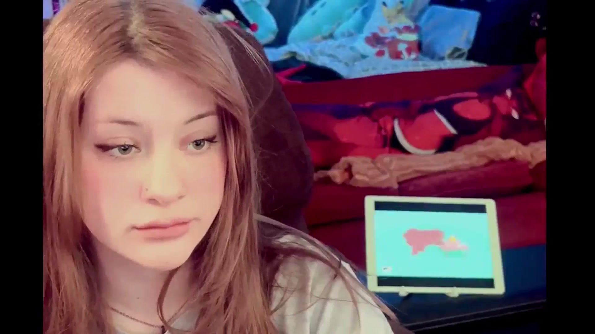 Gallery image thumbnail from flooziy's myfreecams stream on, 01/14/2025, 08:17 image 15 of 20