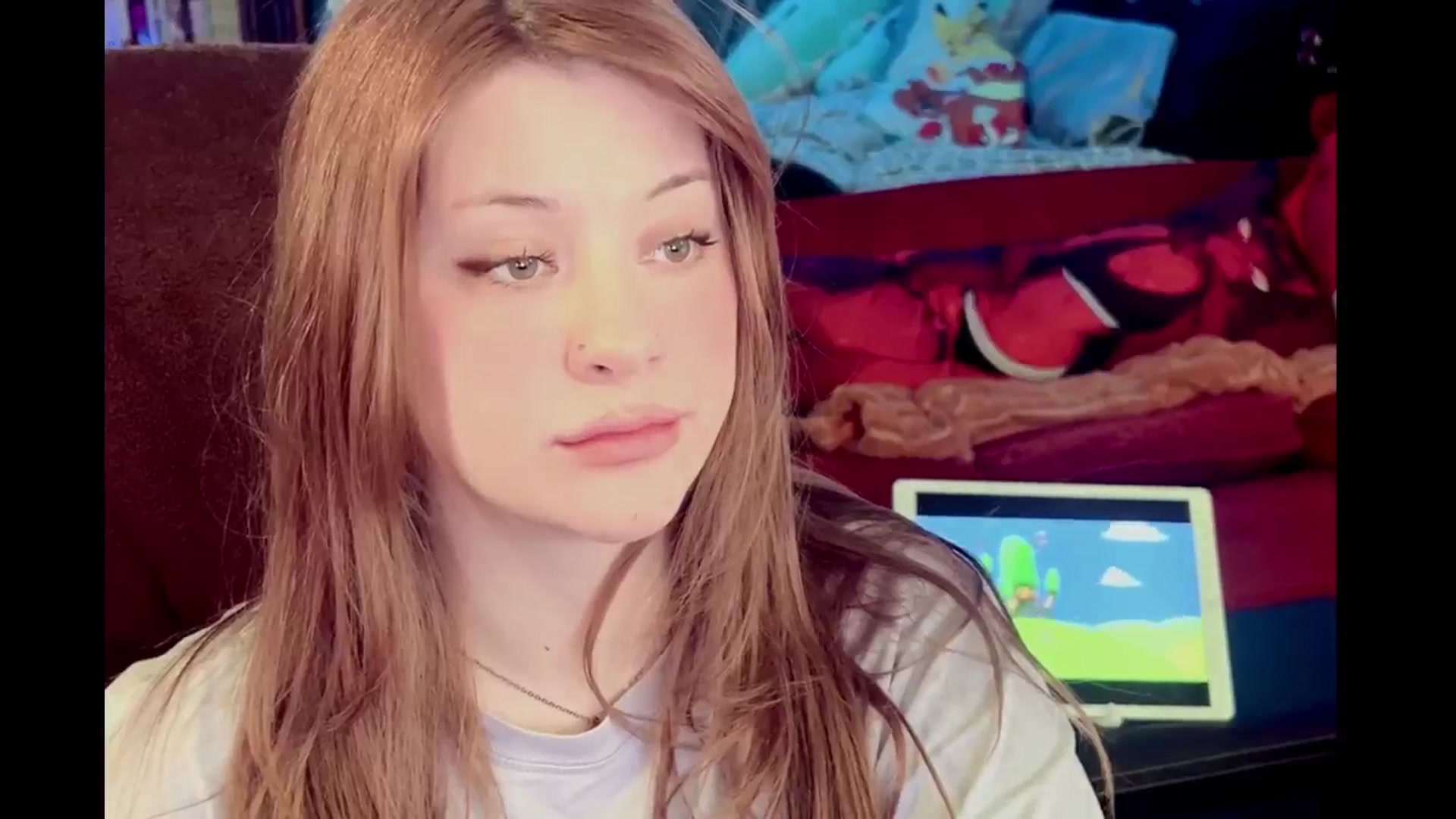 Gallery image thumbnail from flooziy's myfreecams stream on, 01/14/2025, 08:17 image 13 of 20