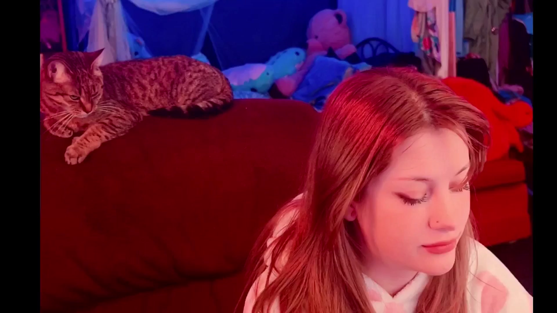Gallery image thumbnail from flooziy's myfreecams stream on, 01/15/2025, 12:57 image 12 of 20