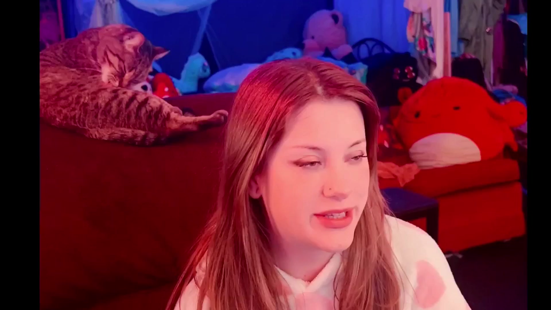 Gallery image thumbnail from flooziy's myfreecams stream on, 01/15/2025, 12:57 image 13 of 20