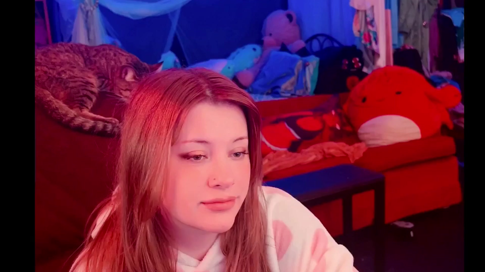 Gallery image thumbnail from flooziy's myfreecams stream on, 01/15/2025, 15:21 image 17 of 20