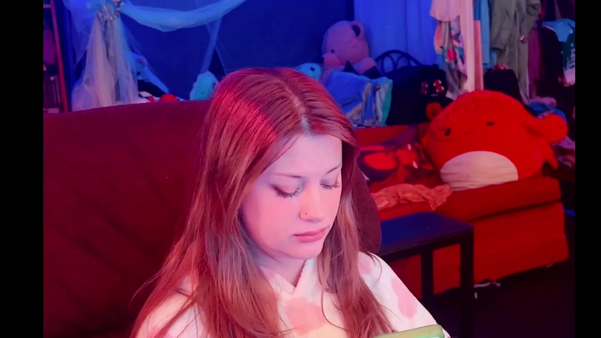 Gallery image thumbnail from flooziy's myfreecams stream on, 01/15/2025, 15:21 image 5 of 20