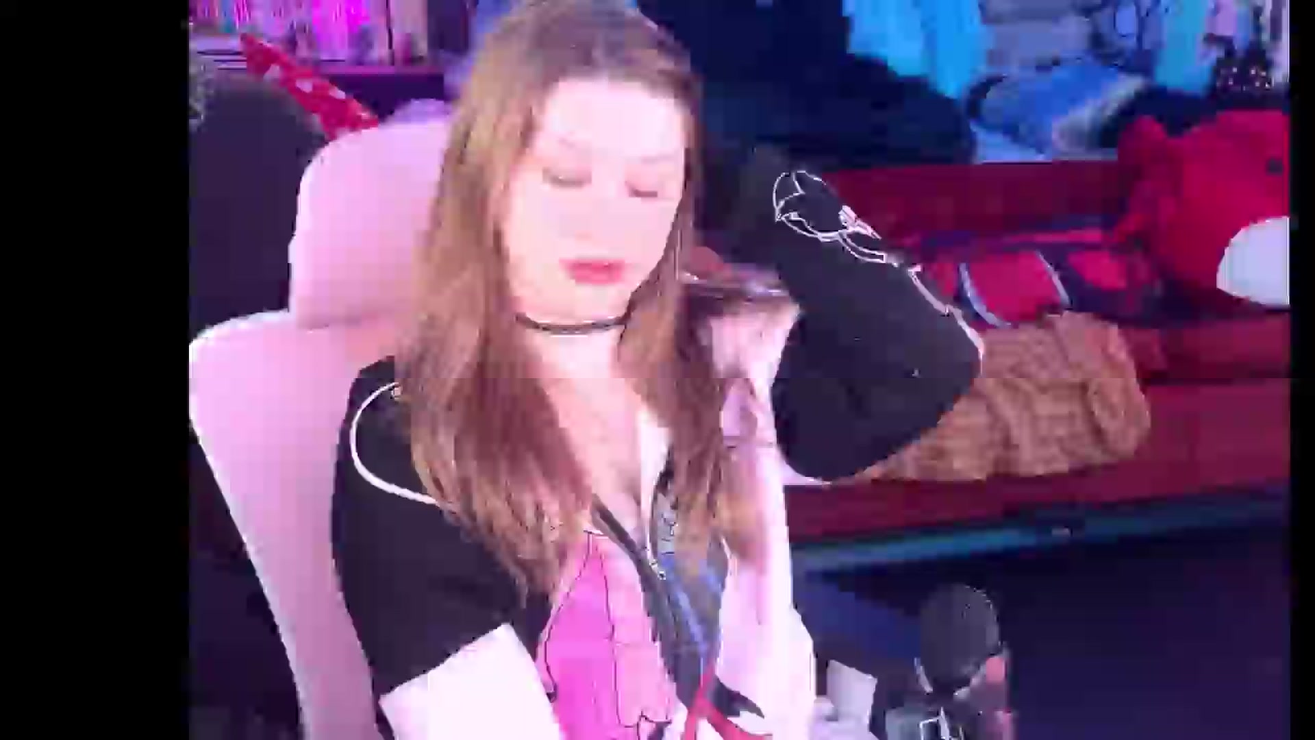Gallery image thumbnail from flooziy's myfreecams stream on, 01/27/2025, 08:32 image 8 of 20