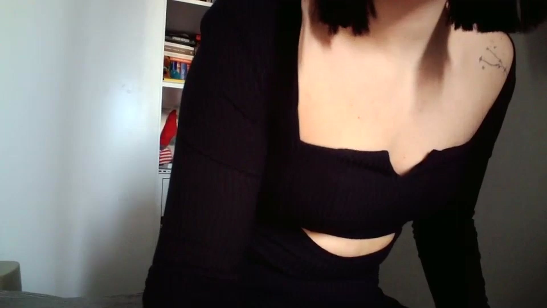 Gallery image thumbnail from flower_girll's myfreecams stream on, 02/27/2024, 10:47 image 9 of 20