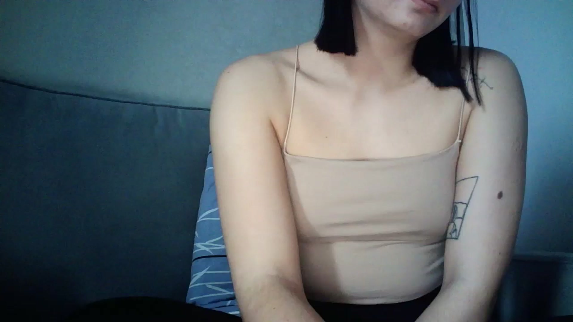 Gallery image thumbnail from flower_girll's myfreecams stream on, 03/12/2024, 13:16 image 1 of 20