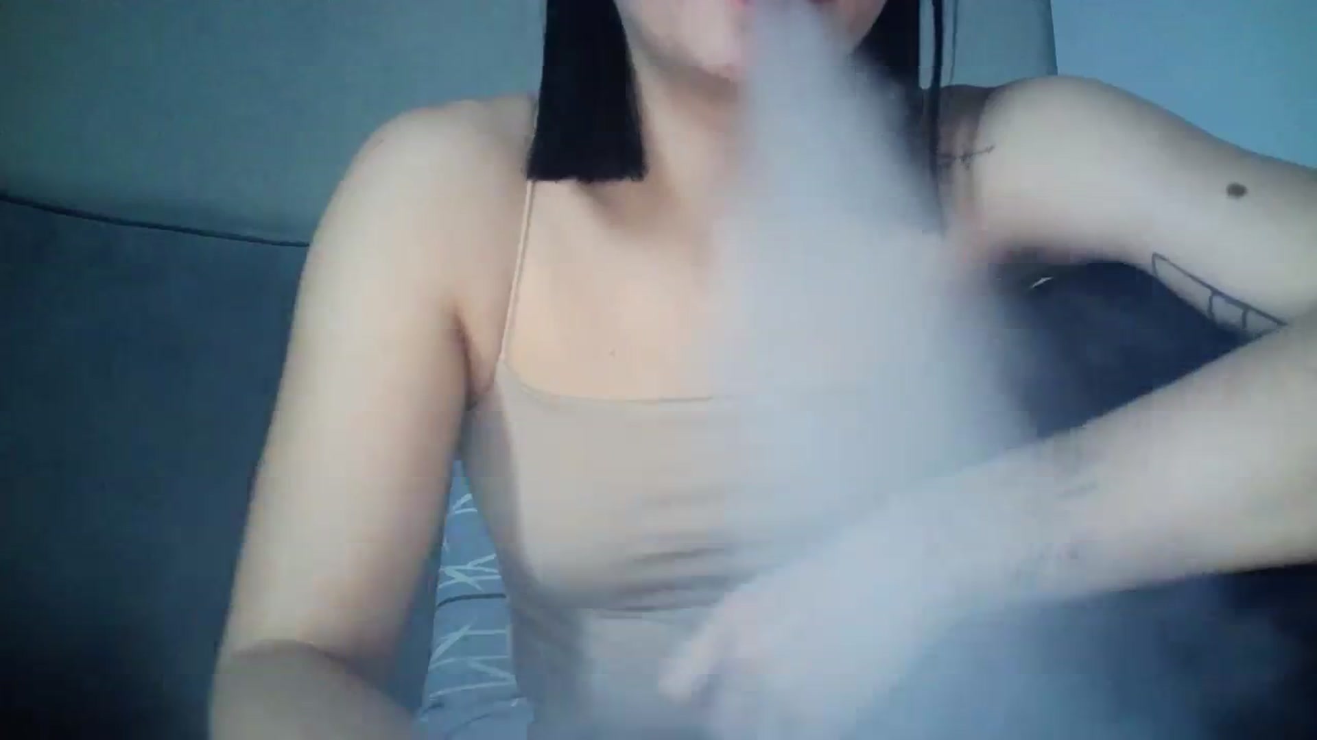 Gallery image thumbnail from flower_girll's myfreecams stream on, 03/12/2024, 13:16 image 10 of 20