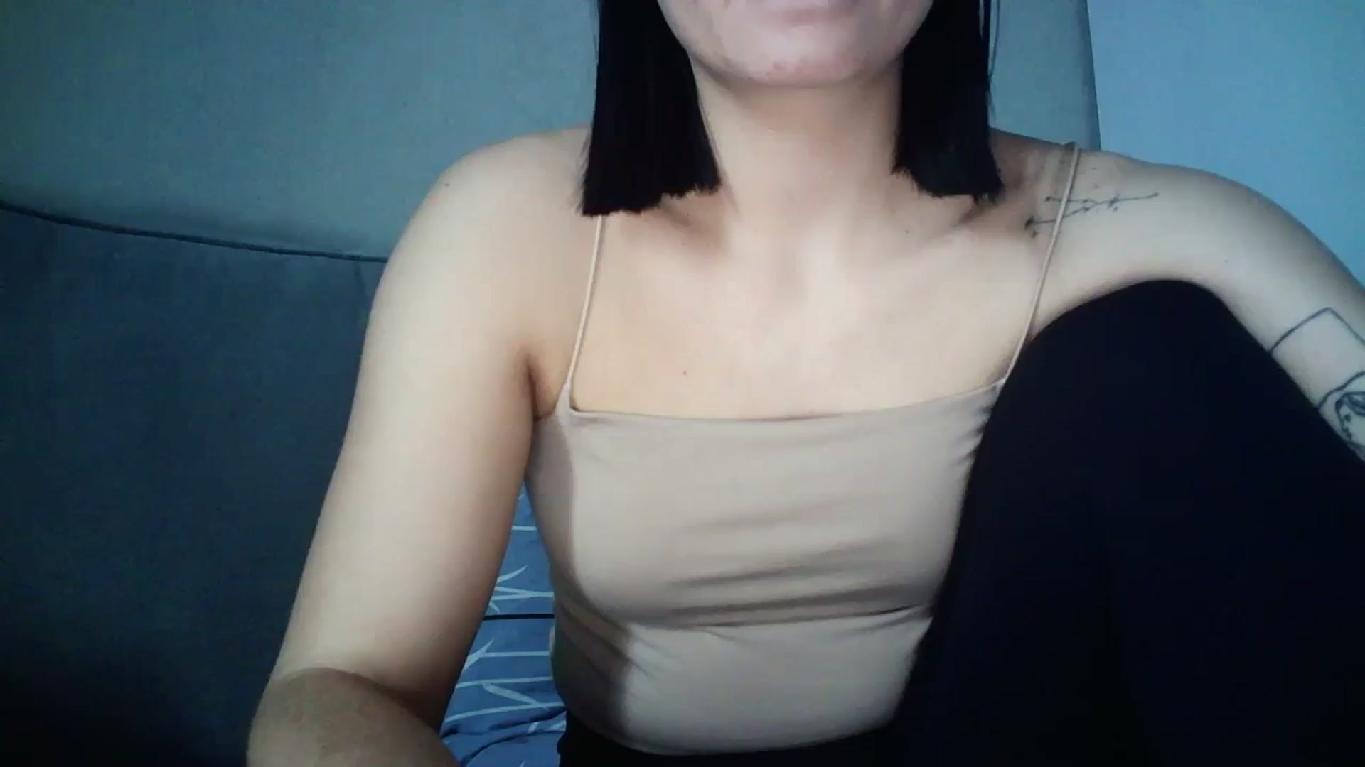 Gallery image thumbnail from flower_girll's myfreecams stream on, 03/12/2024, 13:16 image 12 of 20