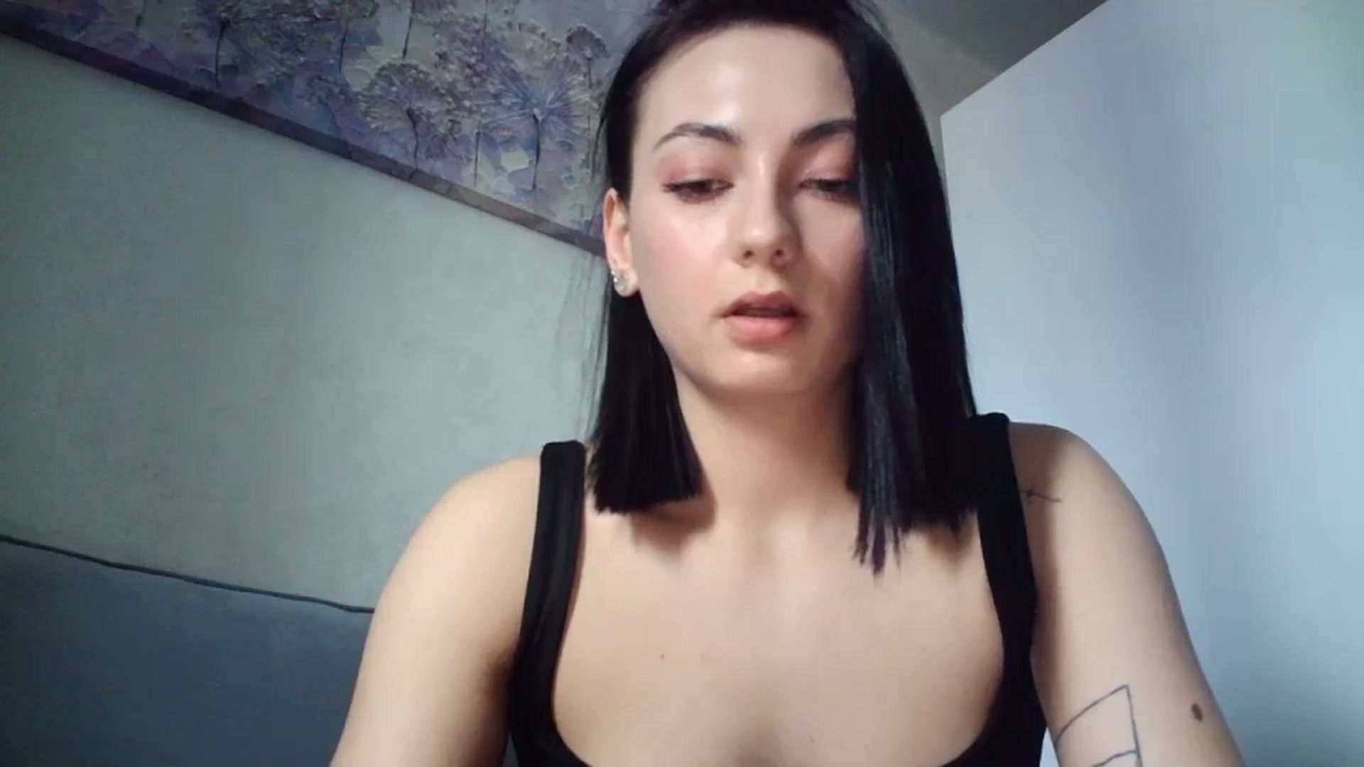 Gallery image thumbnail from flower_girll's myfreecams stream on, 04/03/2024, 12:28 image 7 of 20