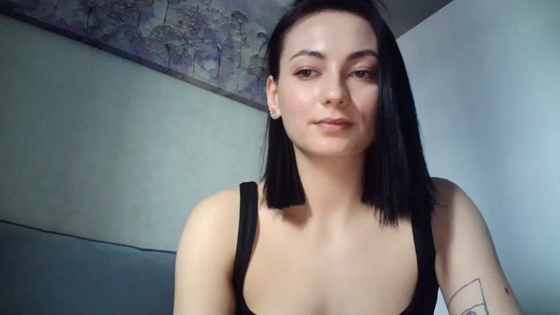Gallery image thumbnail from flower_girll's myfreecams stream on, 04/03/2024, 12:28 image 4 of 20
