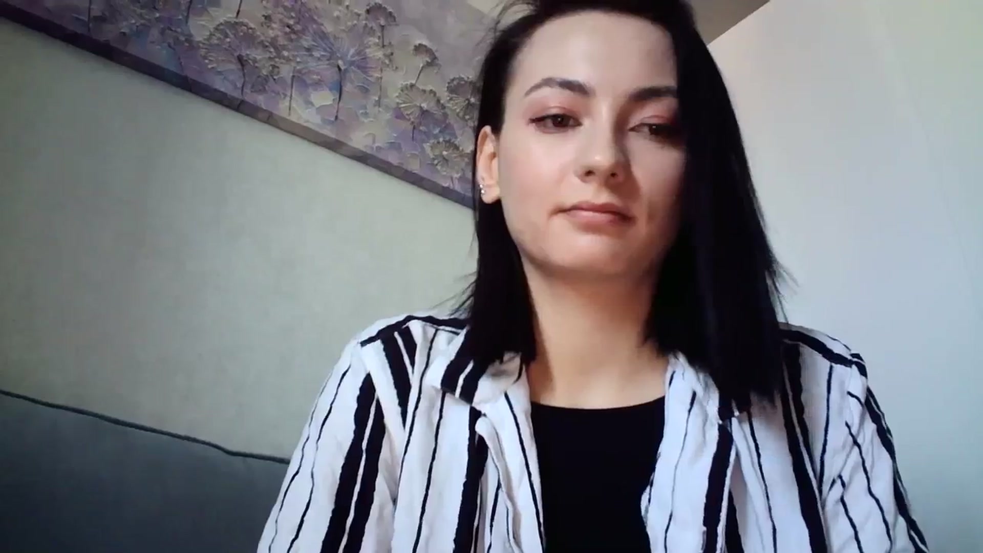 Gallery image thumbnail from flower_girll's myfreecams stream on, 04/09/2024, 10:09 image 5 of 20