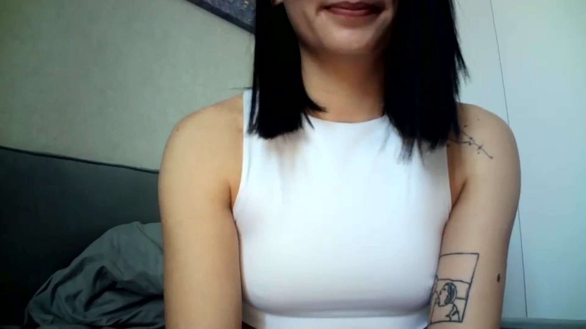 Gallery image thumbnail from flower_girll's myfreecams stream on, 05/17/2024, 13:38 image 18 of 20