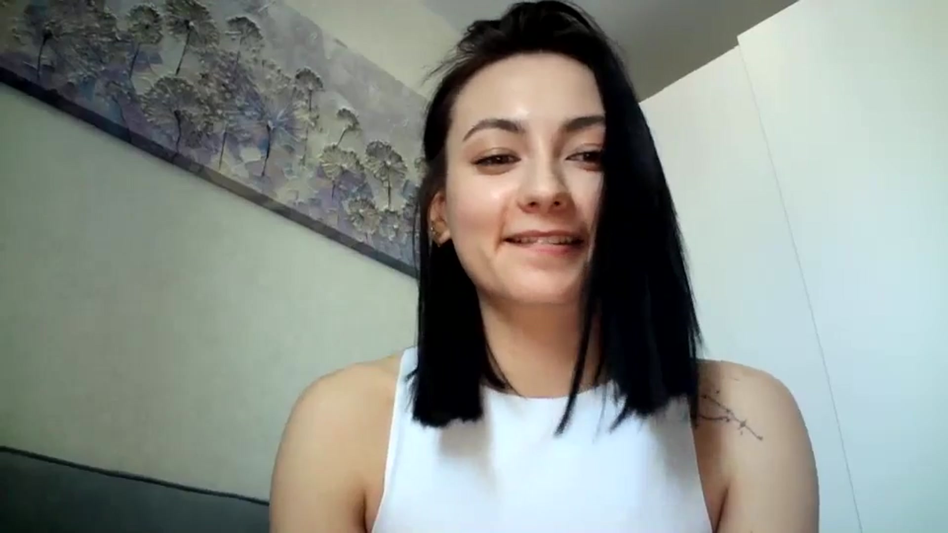 Gallery image thumbnail from flower_girll's myfreecams stream on, 05/17/2024, 13:38 image 2 of 20