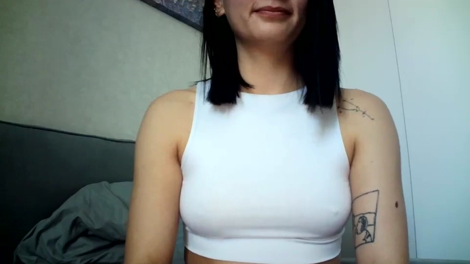 Gallery image thumbnail from flower_girll's myfreecams stream on, 05/17/2024, 13:38 image 17 of 20