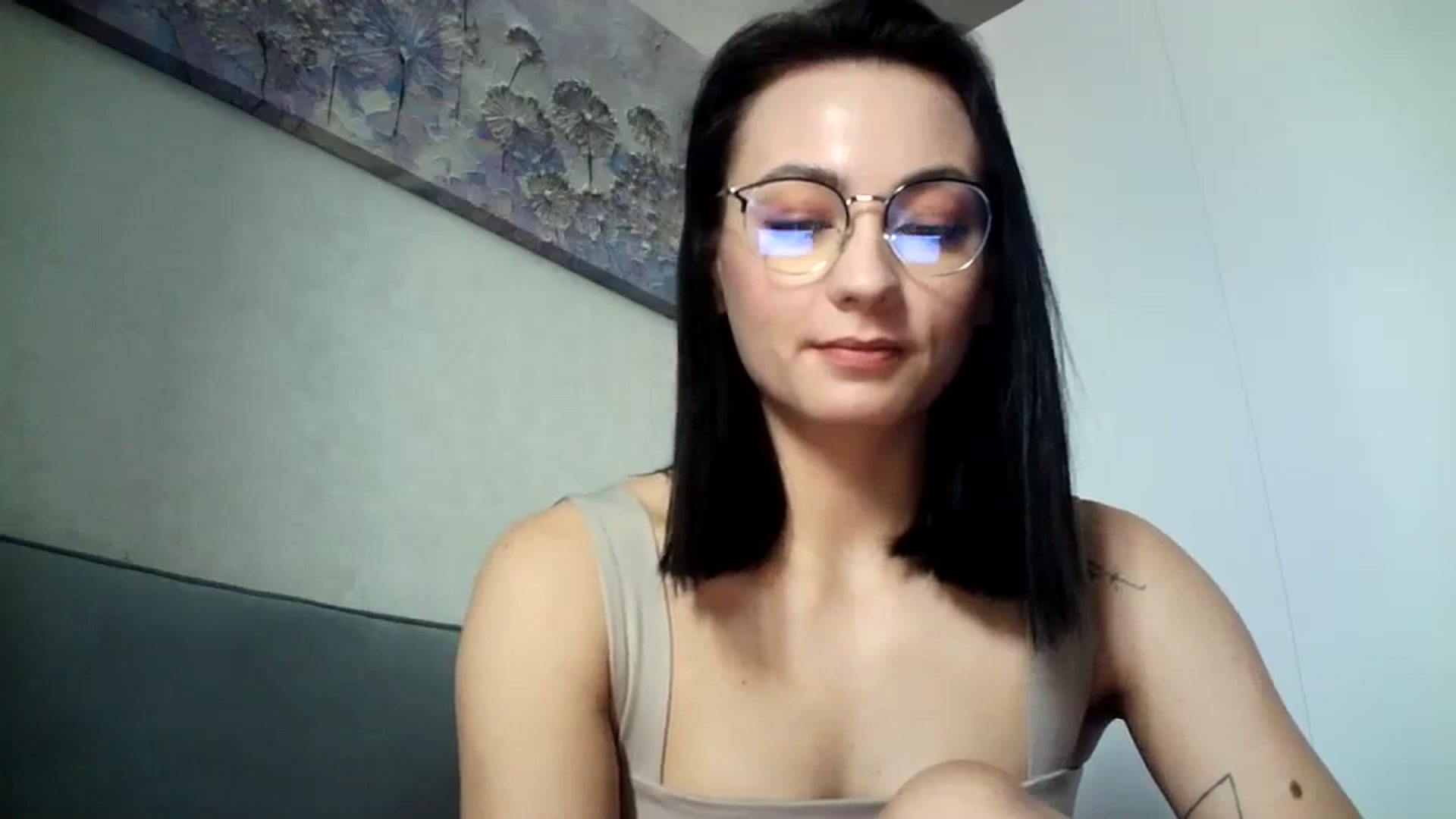 Gallery image thumbnail from flower_girll's myfreecams stream on, 05/31/2024, 10:23 image 19 of 20
