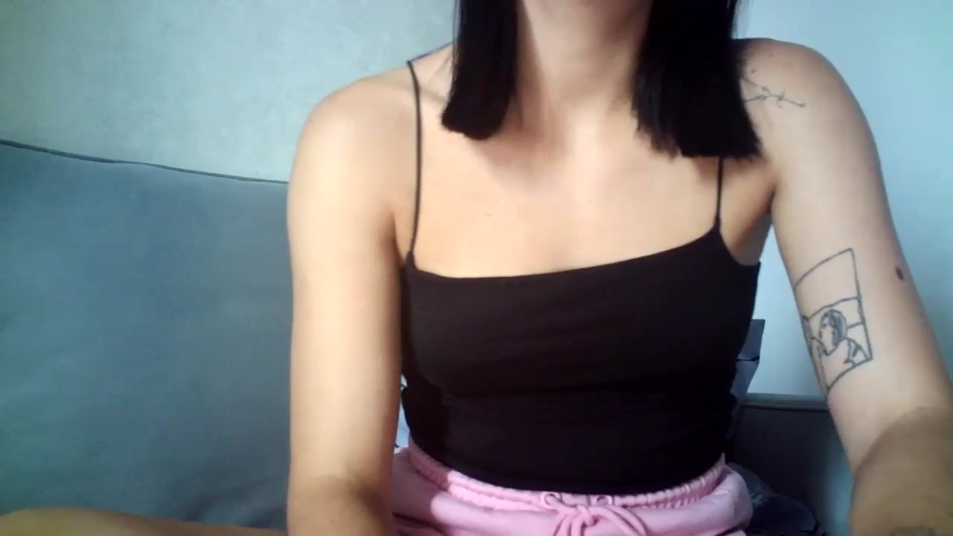 Gallery image thumbnail from flower_girll's myfreecams stream on, 07/05/2024, 10:58 image 6 of 20