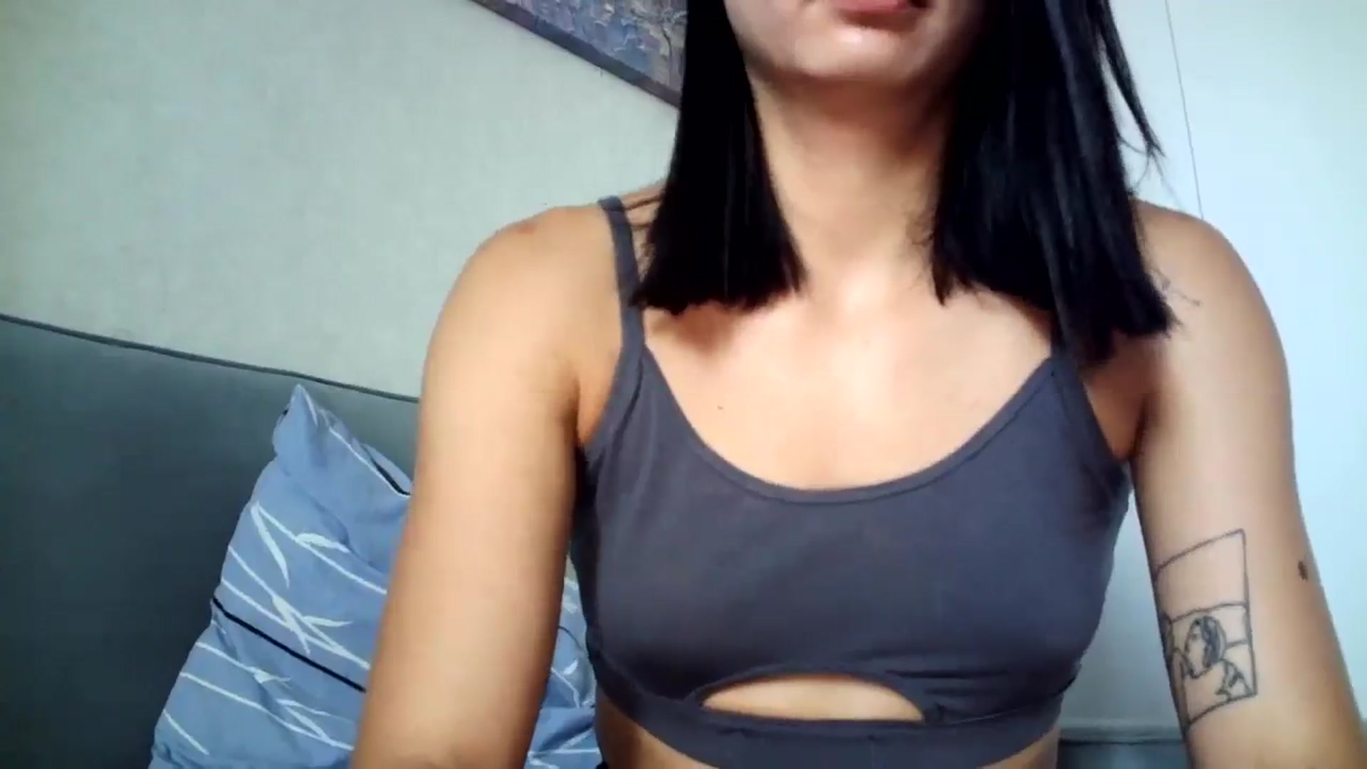 Gallery image thumbnail from flower_girll's myfreecams stream on, 07/12/2024, 13:12 image 6 of 20