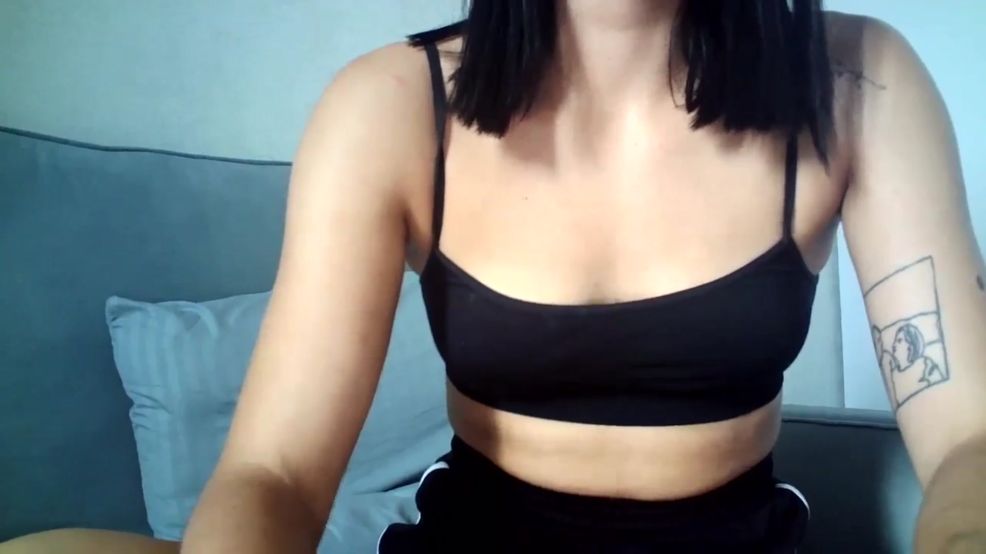 Gallery image thumbnail from flower_girll's myfreecams stream on, 07/17/2024, 10:38 image 19 of 20