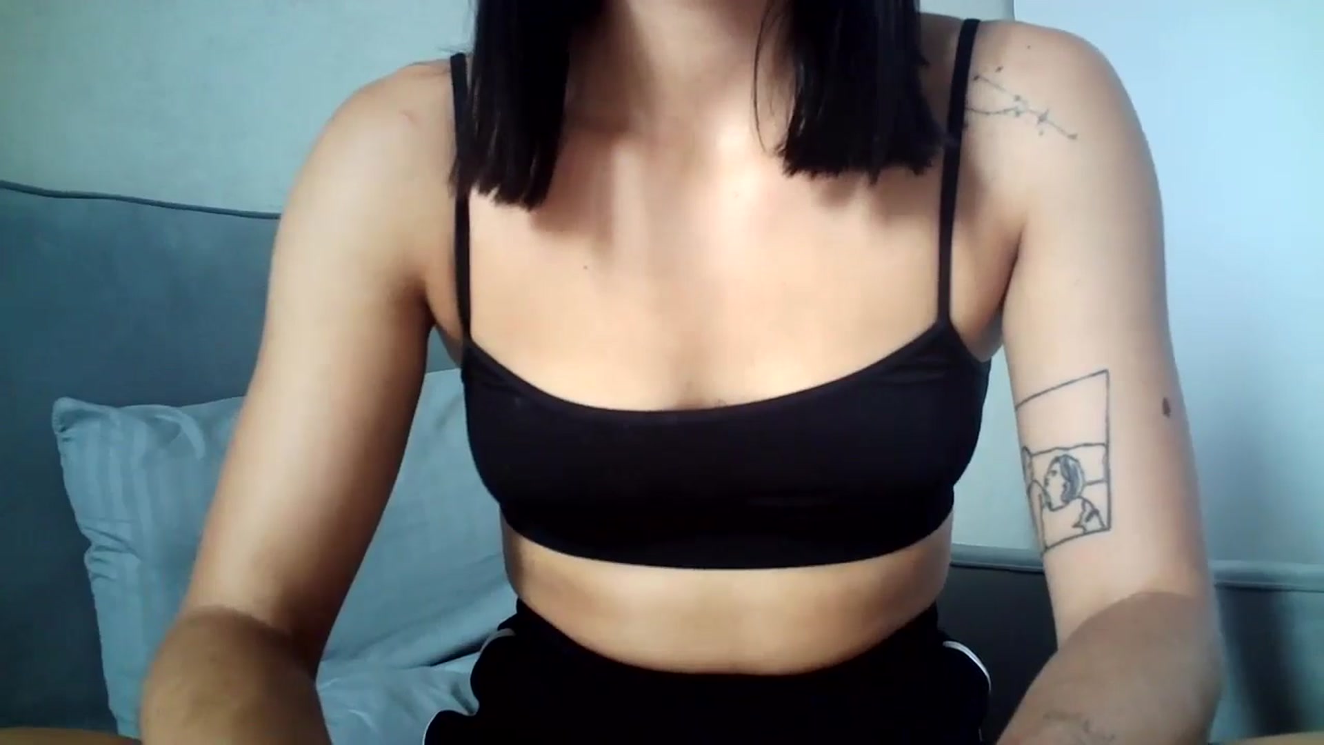 Gallery image thumbnail from flower_girll's myfreecams stream on, 07/17/2024, 10:38 image 14 of 20