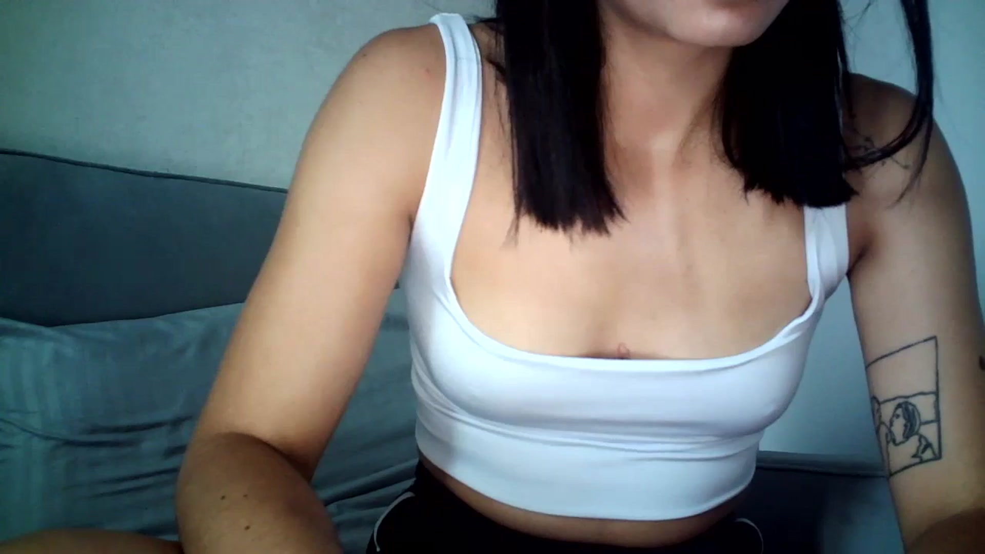 Gallery image thumbnail from flower_girll's myfreecams stream on, 07/18/2024, 12:06 image 10 of 20