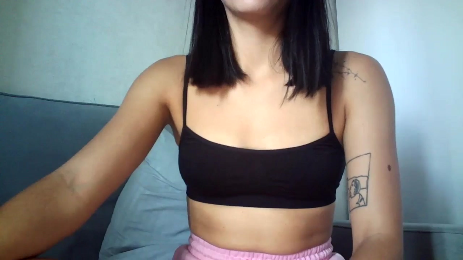 Gallery image thumbnail from flower_girll's myfreecams stream on, 07/31/2024, 10:25 image 19 of 20