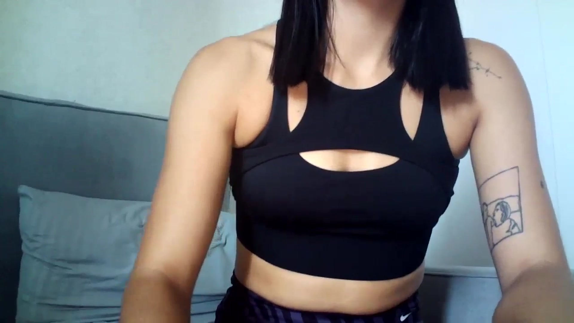 Gallery image thumbnail from flower_girll's myfreecams stream on, 08/02/2024, 09:56 image 8 of 20