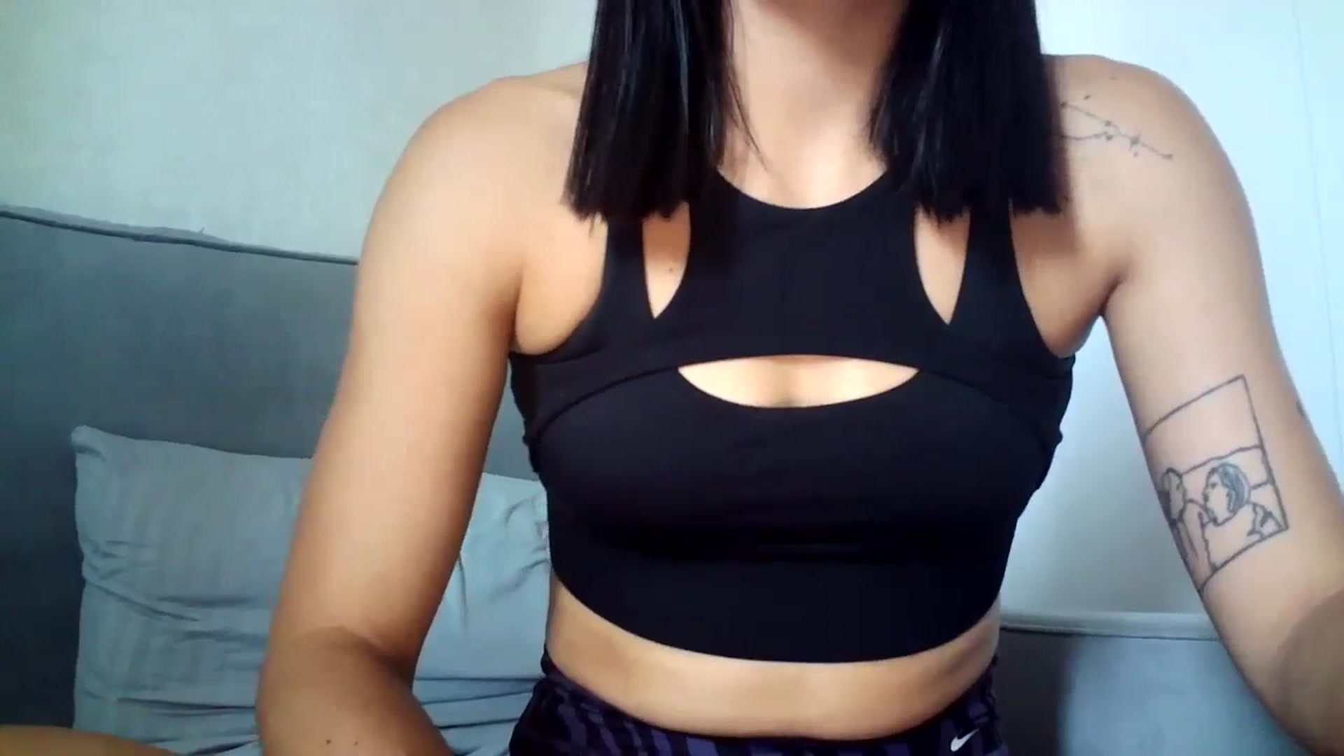 Gallery image thumbnail from flower_girll's myfreecams stream on, 08/02/2024, 09:56 image 9 of 20
