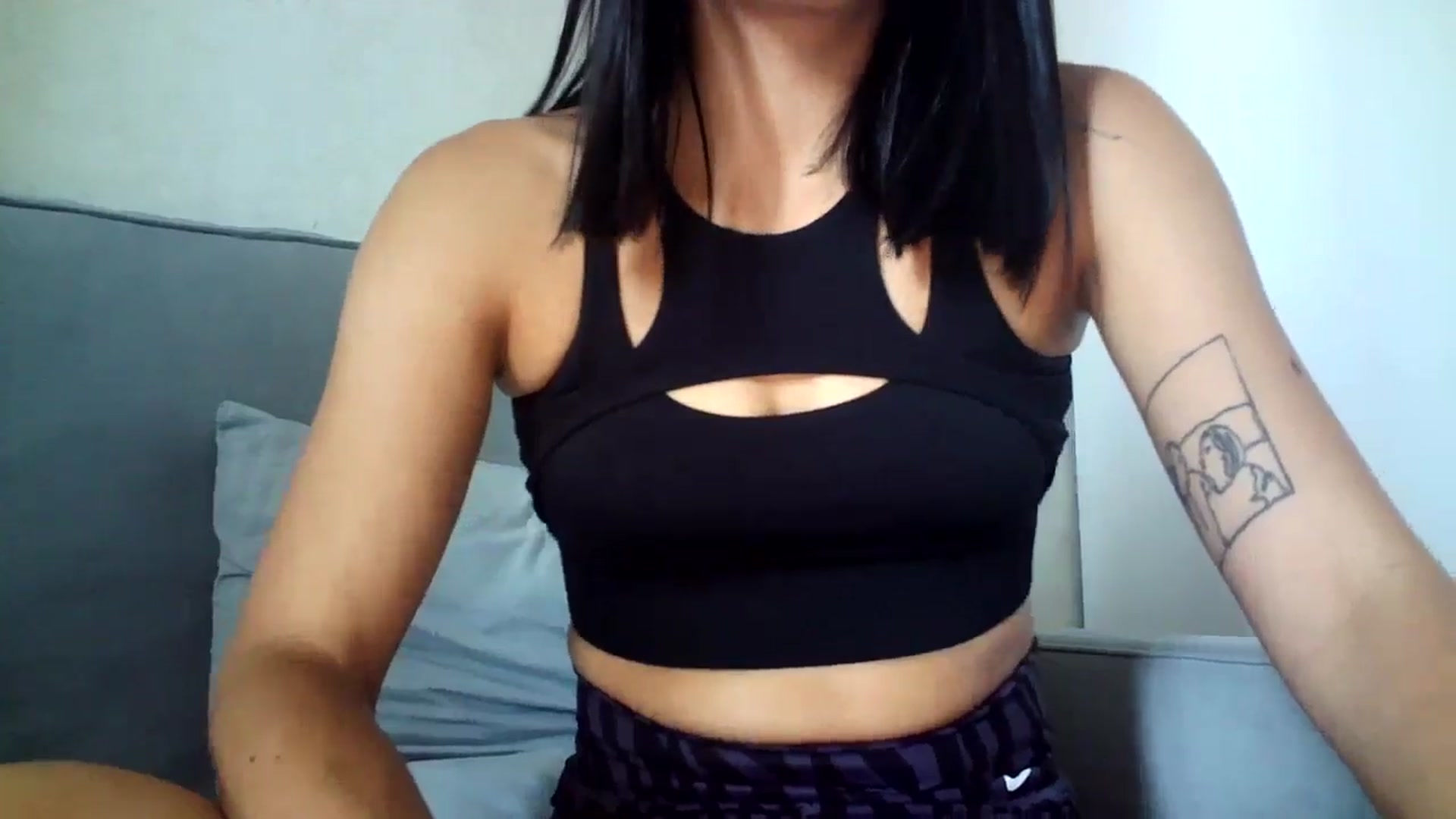 Gallery image thumbnail from flower_girll's myfreecams stream on, 08/02/2024, 10:43 image 11 of 20