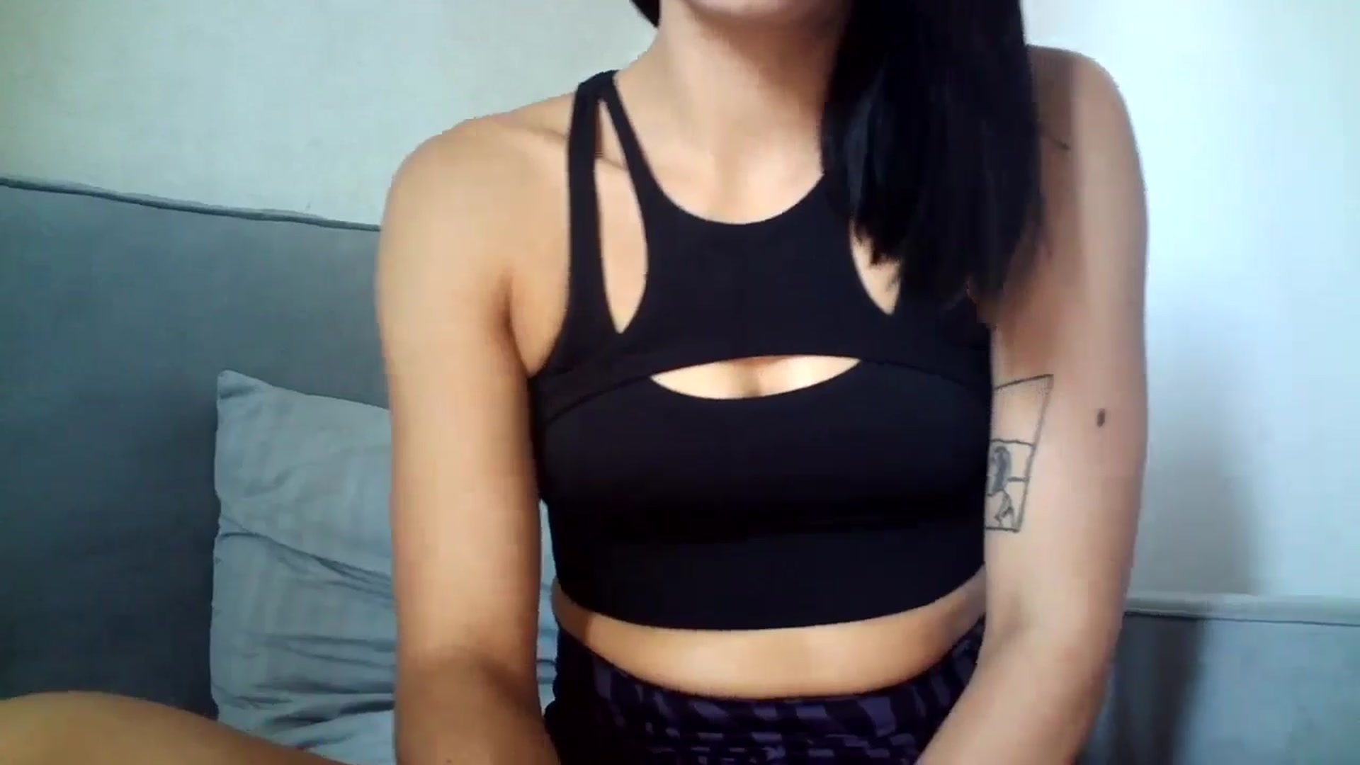 Gallery image thumbnail from flower_girll's myfreecams stream on, 08/02/2024, 10:43 image 13 of 20