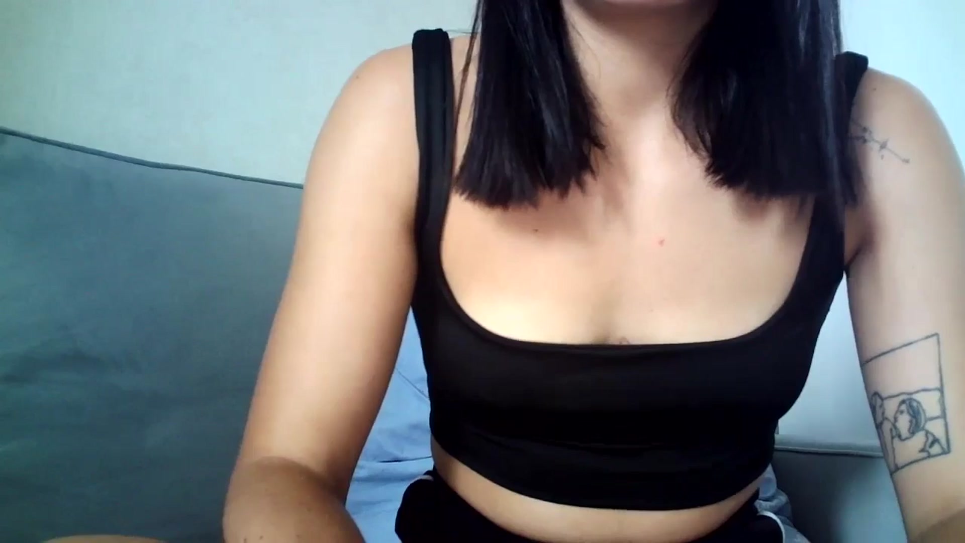 Gallery image thumbnail from flower_girll's myfreecams stream on, 08/09/2024, 13:17 image 15 of 20