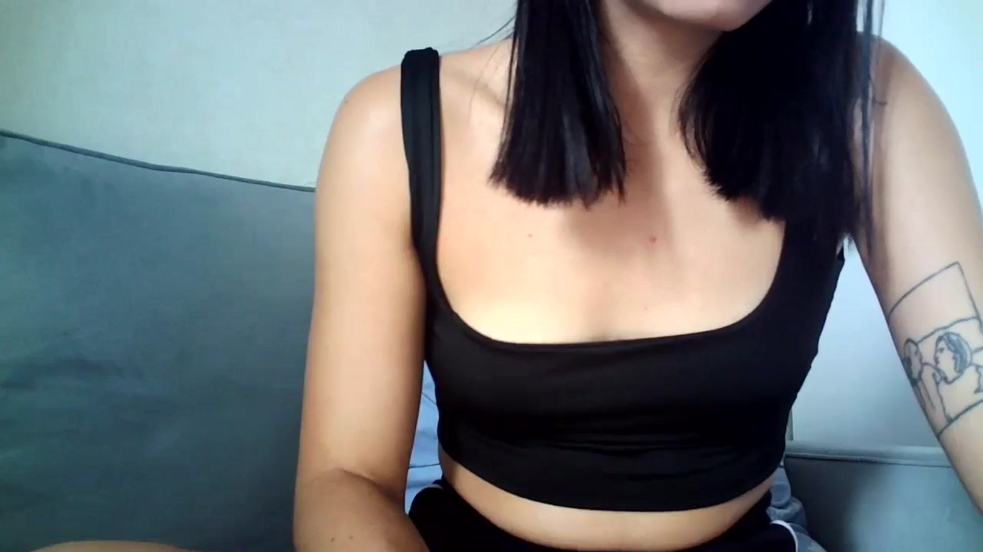 Gallery image thumbnail from flower_girll's myfreecams stream on, 08/09/2024, 13:17 image 16 of 20