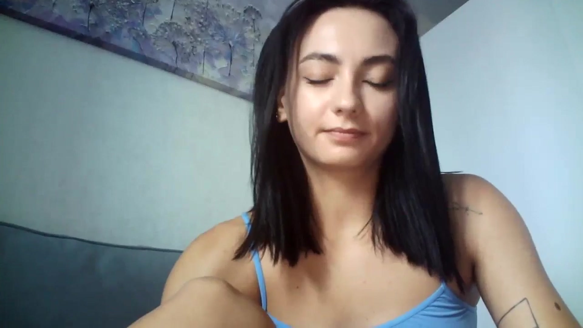 Gallery image thumbnail from flower_girll's myfreecams stream on, 08/12/2024, 10:33 image 9 of 20