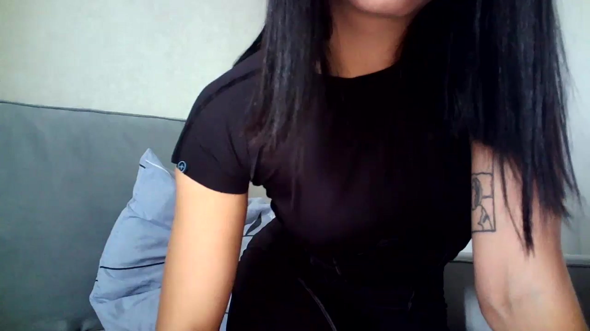 Gallery image thumbnail from flower_girll's myfreecams stream on, 08/16/2024, 10:16 image 19 of 20