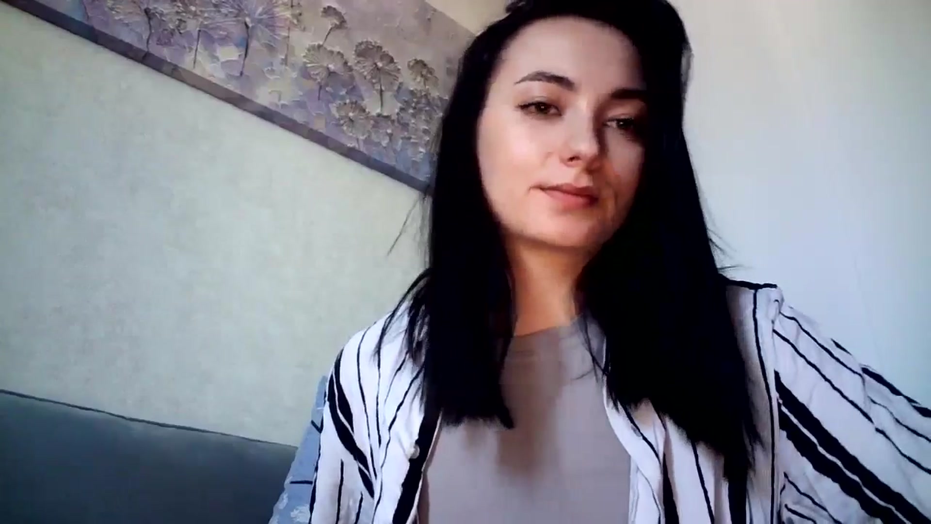 Gallery image thumbnail from flower_girll's myfreecams stream on, 10/21/2024, 09:38 image 14 of 20