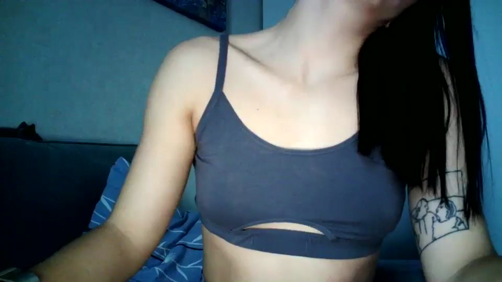 Gallery image thumbnail from flower_girll's myfreecams stream on, 11/28/2024, 13:30 image 15 of 20