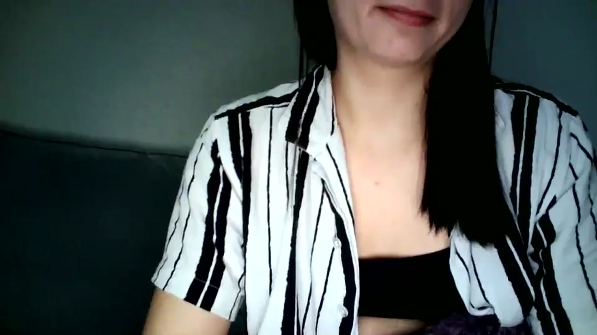 Gallery image thumbnail from flower_girll's myfreecams stream on, 12/17/2024, 14:05 image 16 of 20
