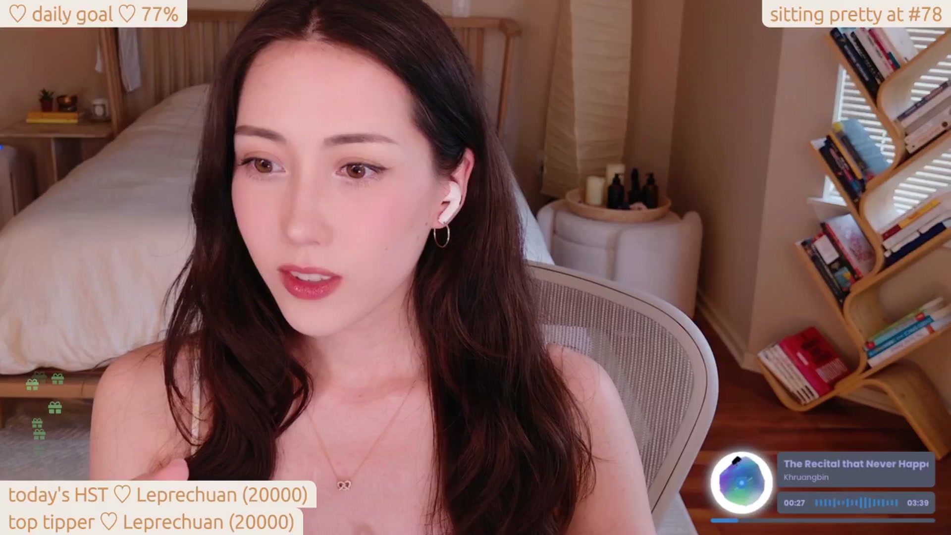Gallery image thumbnail from fluffernutter's myfreecams stream on, 05/11/2025, 03:20 image 5 of 20
